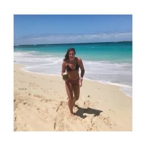 Meet your Posher, Becky